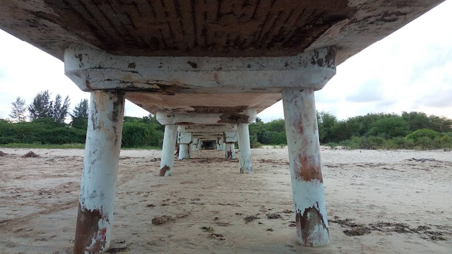 Malindi residents ask Governor Amason Kingi to repair a collapsing tourist site Buntwani bridge