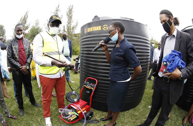 [PHOTOS] DP William Ruto continues to empower the HUSTLER nation with Goodies