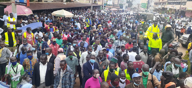 Pandemic aside, thousands gather to welcome DP William Ruto in Kisii