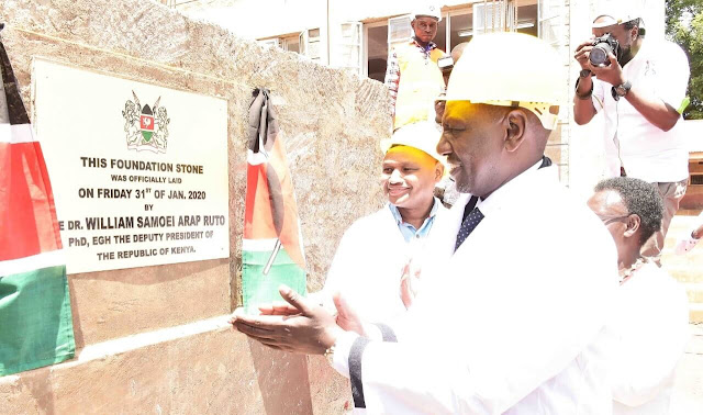 President Uhuru Kenyatta launches Shs 1.8 billion Naivasha to Njabini road as Deputy President William Ruto launch projects in Kiambu