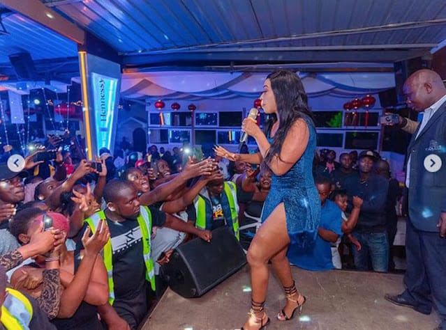 [VIDEO] Kidogo tu wanitie… Diana Bahati cries over a rape attempt after ‘Hatutaachana’ launch