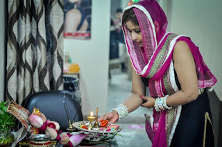 #Diwali : Happy Diwali 2017 Kenya, Hindus celebrate light Diwali festival across the World. #HappyDiwali