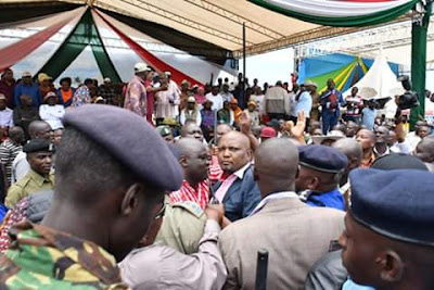 (Video) Wapewe Viti! Wapewe Viti! Kitui BBI participants turn against Charity Ngilu after she ordered forceful removal of  Moses Kuria