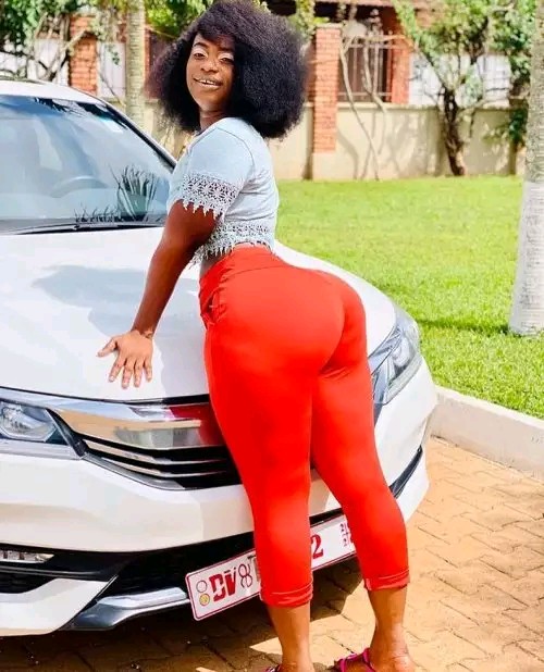 Popular actress Francisca Sarpong alias Franca overthrow Hajia Bintu in body and fashion, fans react