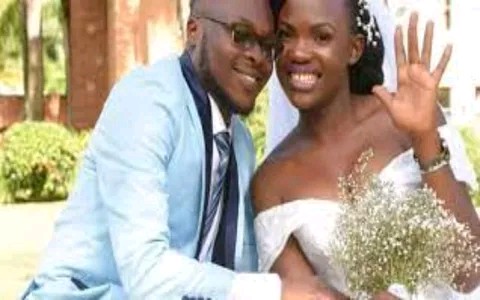 [Photos] Man weds a woman he got on a wrong WhatsApp call