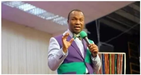Nigerian Pastor ministering in Ukraine Pastor Sunday Adelaja escapes death over Russian invasion photo