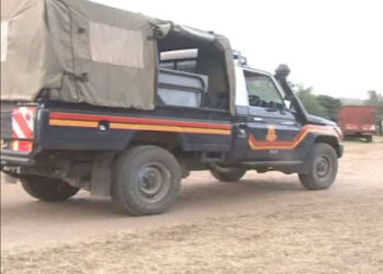 A man and a woman in Kakamega scenes arrested by Police, photos and videos