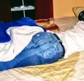 Beddings soaked with Urine Beddings soaked with Urine