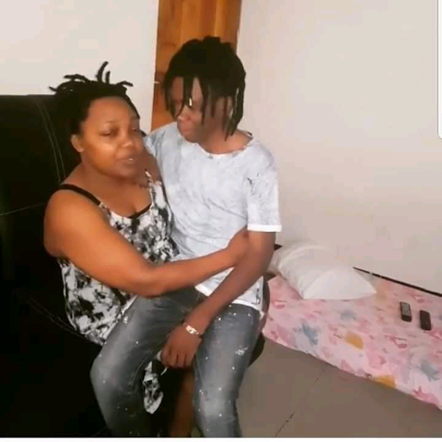 Young man, 19,  marries a woman, 40, photo