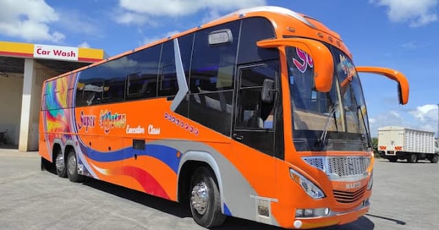 Luxurious Super Metro Bus with most routes, people cannot resist
