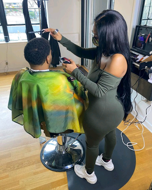 Barber Dallas Barberas photos who is breaking the internet