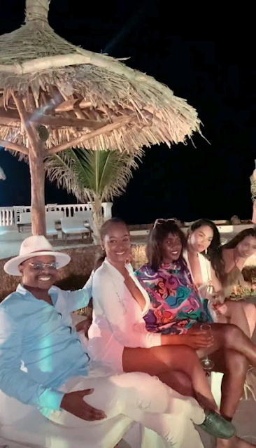 David Murathe family June Tutto and Leila Lauper launched their new fashion collection photo