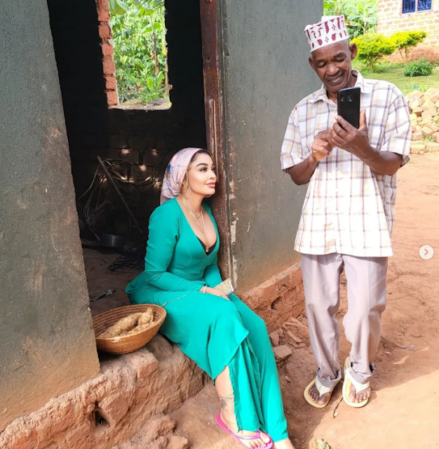 Zari Hassan and her father photos in Uganda Zari Hassan and her father photos in Uganda