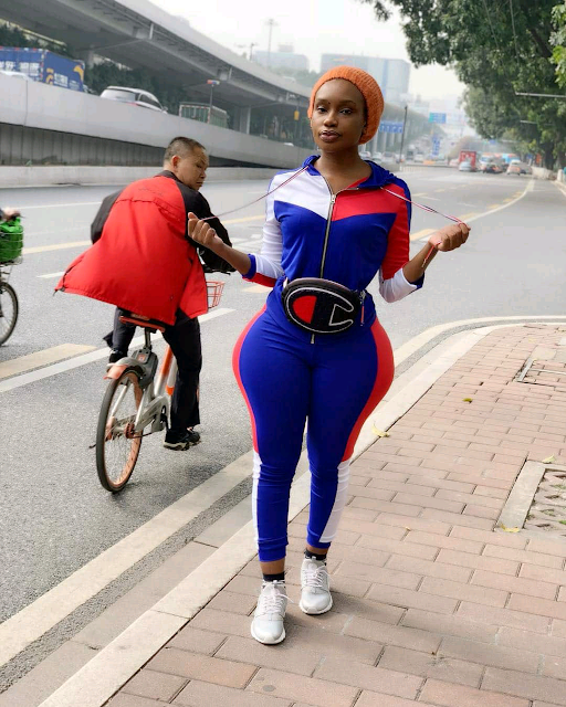 Poshy Queen, a Tanzanian socialite big booty photos