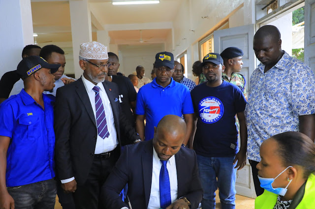 Kithi will not step down for Jumwa, PAA reacts to sponsored viral newspaper article