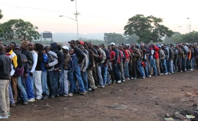 Popular s£x worker who services men and women claims people queue for her services on credit