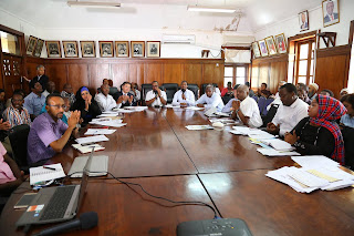 Mombasa Governor Hassan Joho chairing a meeting in the MOWASCO hall. PHOTO | MPSCU. Mombasa Governor Hassan Joho chairing a meeting in the MOWASCO hall. PHOTO | MPSCU.