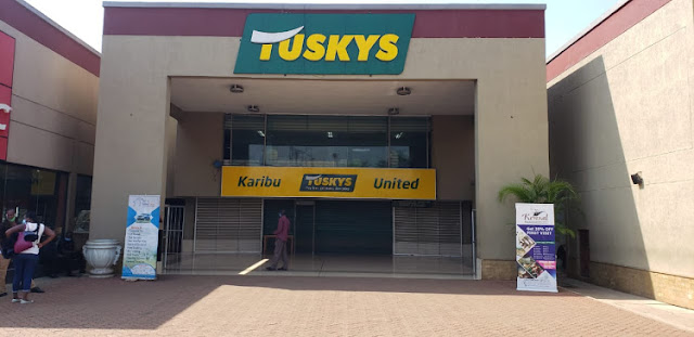 An Auction ongoing at embattled Tuskys Kisumu branch over leasing debt