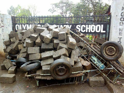 Raila Odinga  Olympic Primary polling station to be closed indefinately as residents plan to burn the school. #Kibra