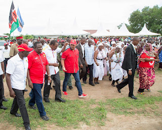 President Kenyatta took Jubilee campaigns in Lunga Lunga, Kwale County. PHOTO | County President Kenyatta took Jubilee campaigns in Lunga Lunga, Kwale County. PHOTO | County