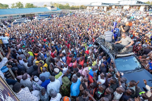 Raila Odinga takes Azimio anti-Ruto rallies to Busia before heading to Kisii