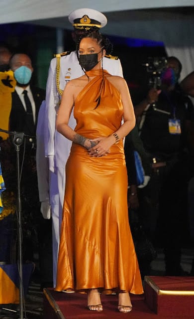 Is Rihanna pregnant and A$AP expecting their first child? Photos of Rihanna pregnancy goes viral