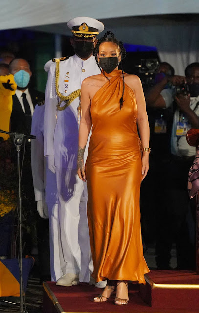 Is Rihanna pregnant and A$AP expecting their first child? Photos of Rihanna pregnancy goes viral