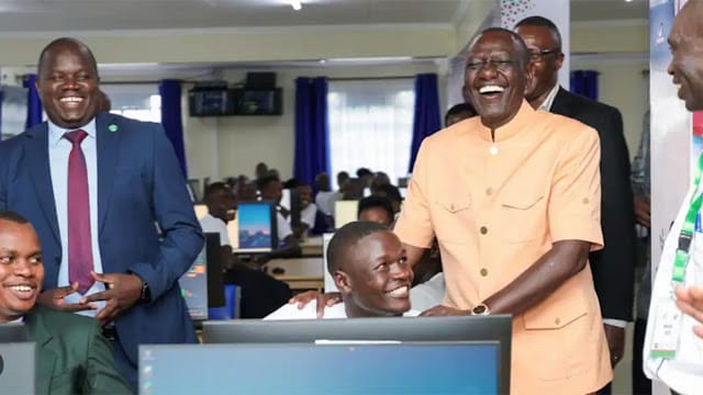 President William Ruto on Online tasks work Unafinya computer unapata dollar! Remotasks, among four online task companies, closed down Kenya market