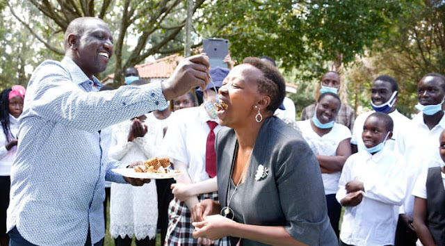 [VIDEO] DP William Ruto, Mama Rachel wish Kenyans Merry Christmas in a Viral video