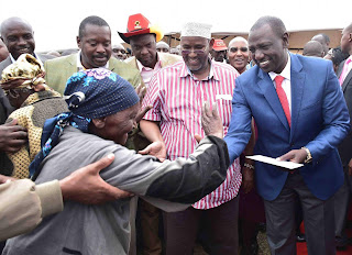 #RutoInNyandarua : Dp William Ruto heckled in Nyandarua by a rowdy youth claiming they have failed in their manifesto promises.