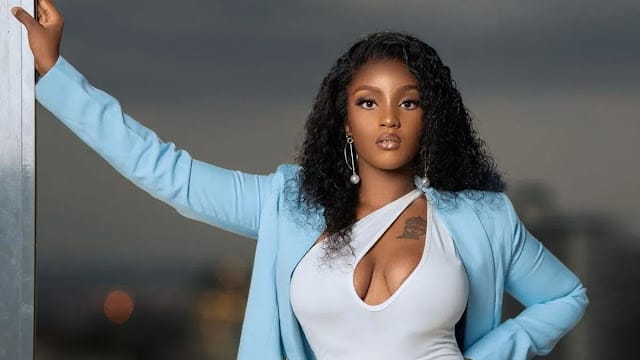 Nioeni Jameni! Wamepotea…  Socialite Shakila calls her male fans for a hand in Marriage