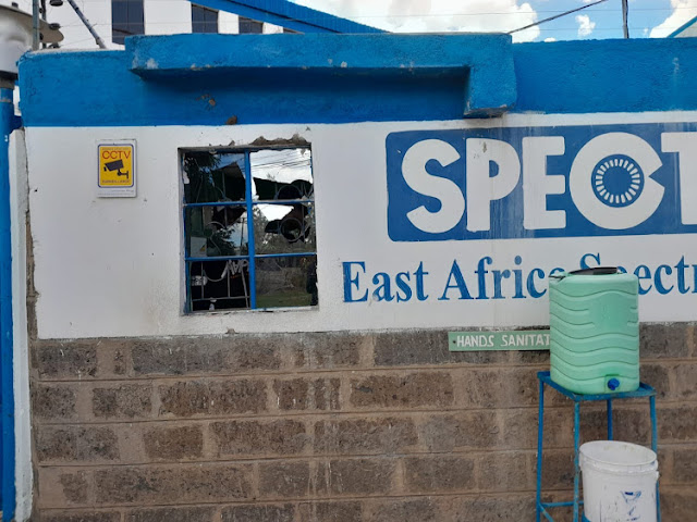 [PHOTOS] Azimio protesters mistakenly loot gas cylinders from Raila Odinga’s gas company, East Africa Spectre Limited