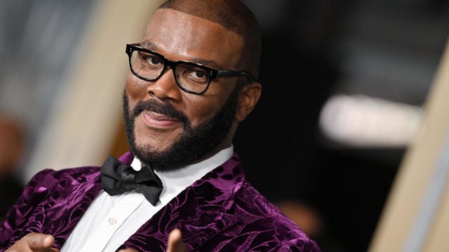Tyler Perry Filmmaker Tyler Perry helps his home town, donates 0,000 to low-income earners in Atlanta
