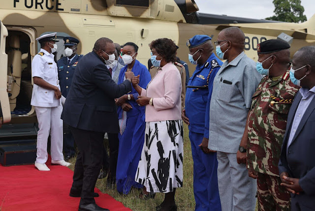 President Uhuru Kenyatta arrives in Kitui President Uhuru Kenyatta arrives in Kitui photo