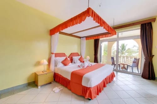 Royal media Viutravel opens up office in Kisumu tenth floor of the Mega Plaza building, here are offers