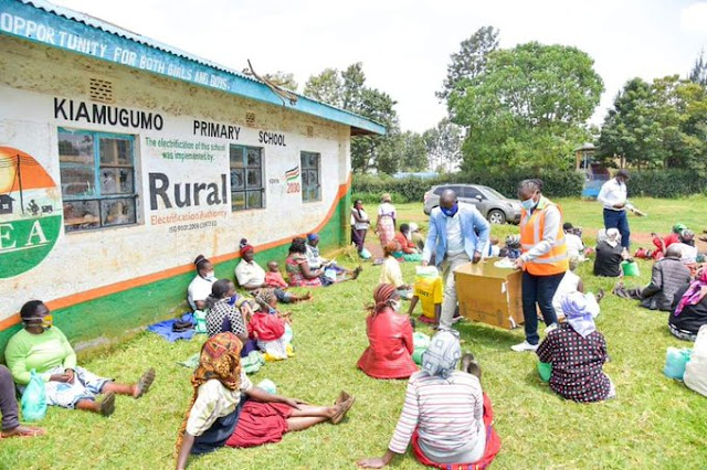 Governor Anne Waiguru meets Dr Ida Odinga and distribute relief food Governor Anne Waiguru meets Dr Ida Odinga and distribute relief food