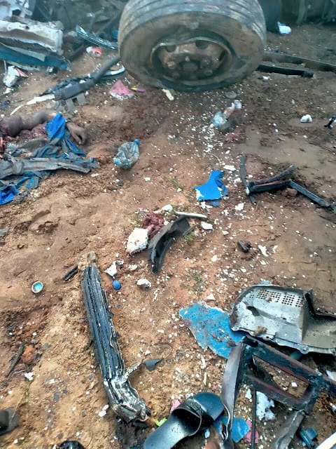 [PHOTOS] Muhsin bus collides with Sabaki T shuttle at Gede, Malindi killing over 10 people instantly