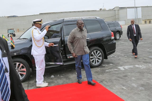 Ruto freeze Government travel, CSs and Governors, state officials to travel with two people