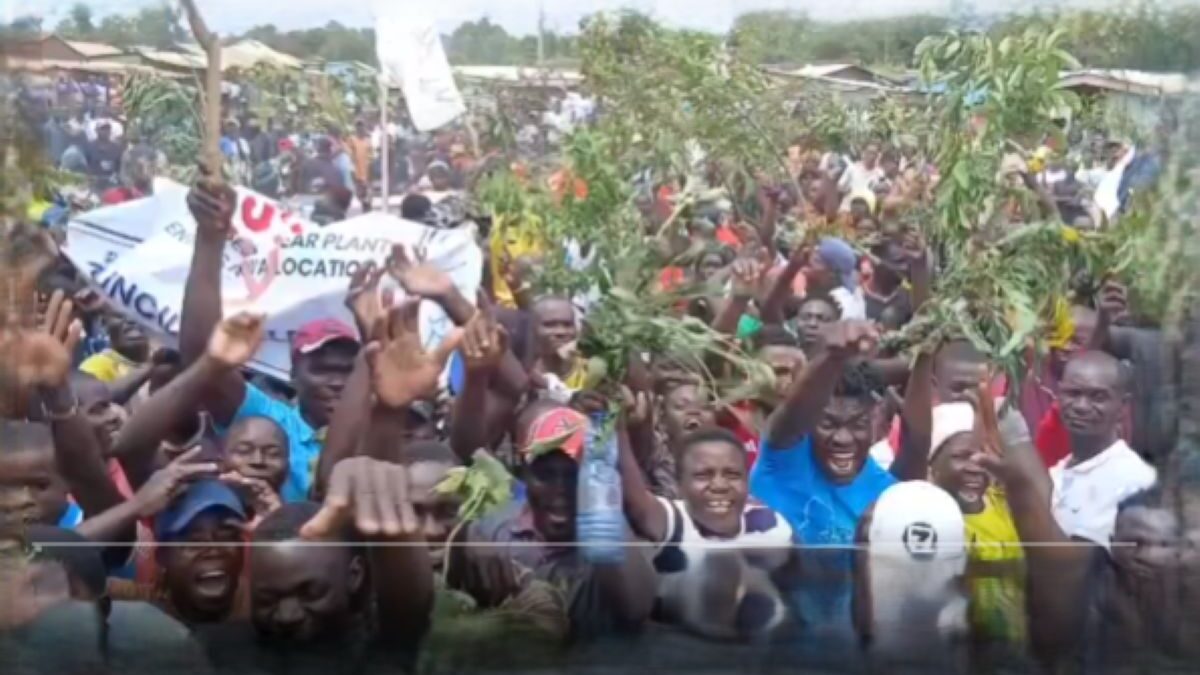 Bondo siaya residents photo