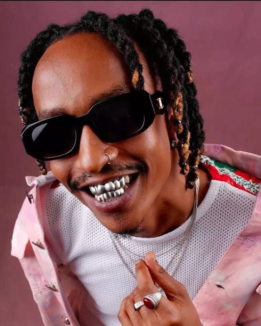 [PHOTOS] Boutross leaked photos with a woman in Mombasa causes uproar online