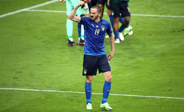 Italy Player and defender photo Italy Player and defender photo