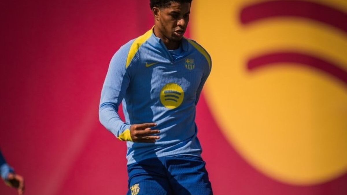 Marcus rashford buy option barcelona