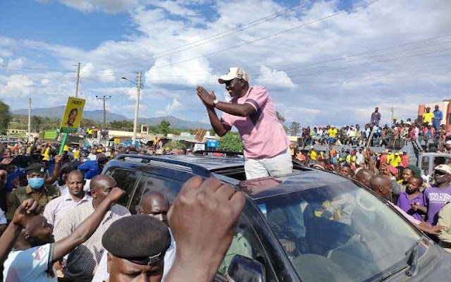 DP William Ruto in EMbu tour heckled photos