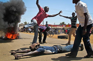 “Mwizi!” “Mwizi!” Western region Youths heckled DP Ruto on his way to Kimilili.