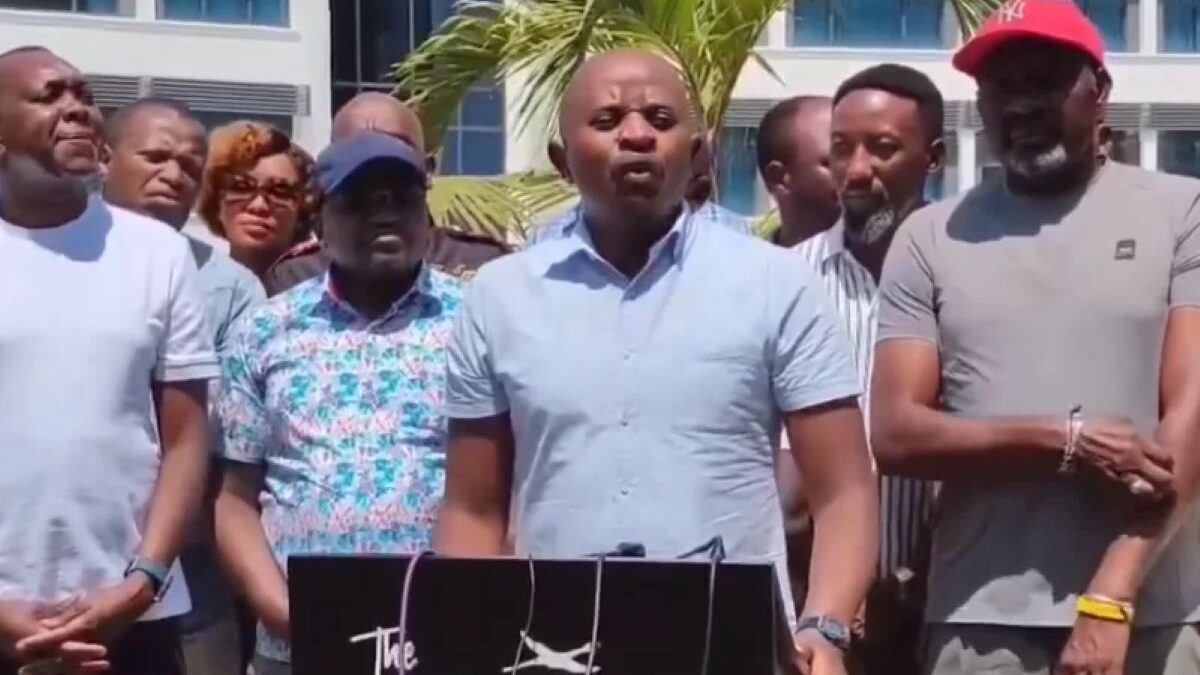 Uda mt kenya politicians